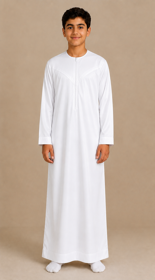 Boy wearing white cotton look zip jubba