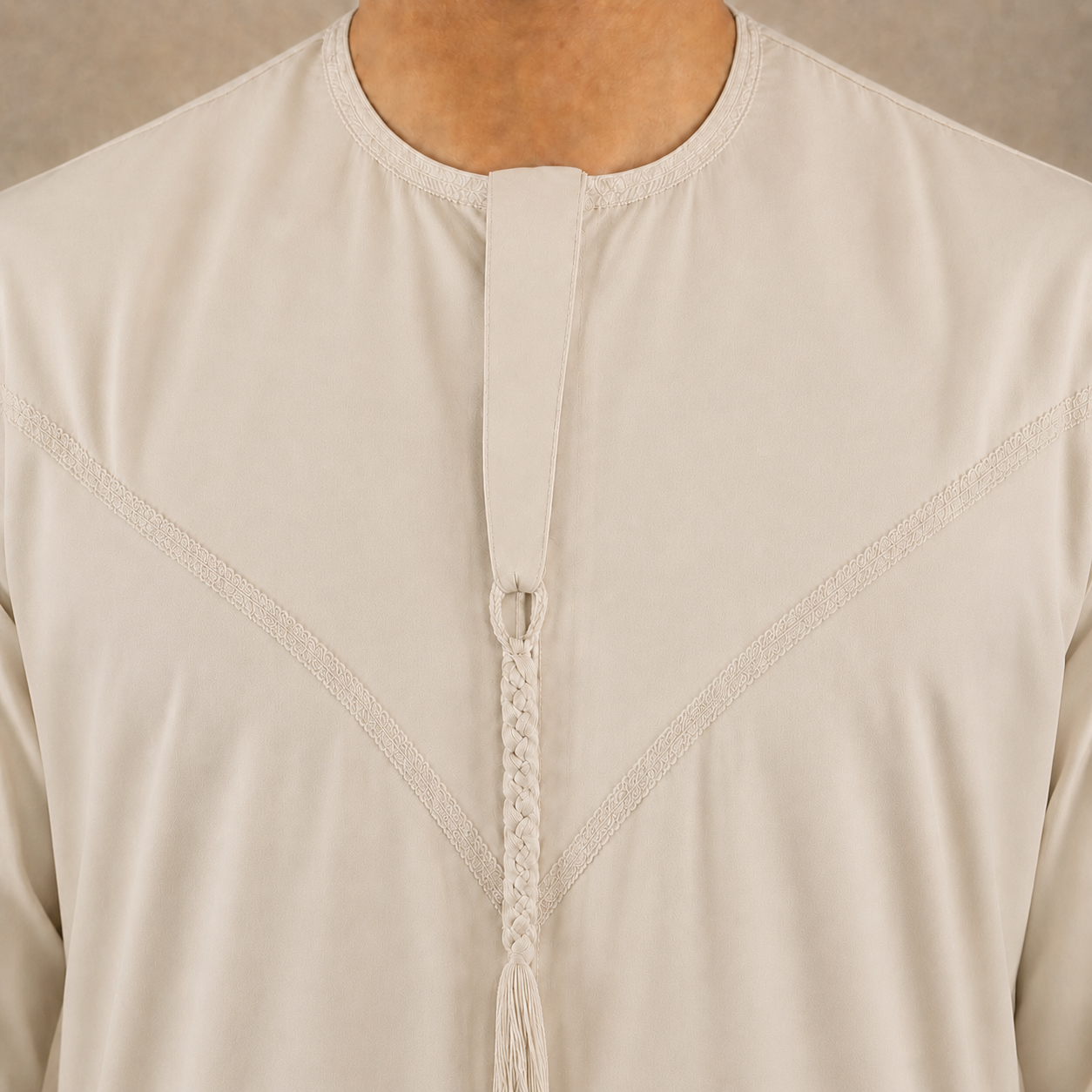 Cream cotton-look men's jubba – removable tassel neckline detail